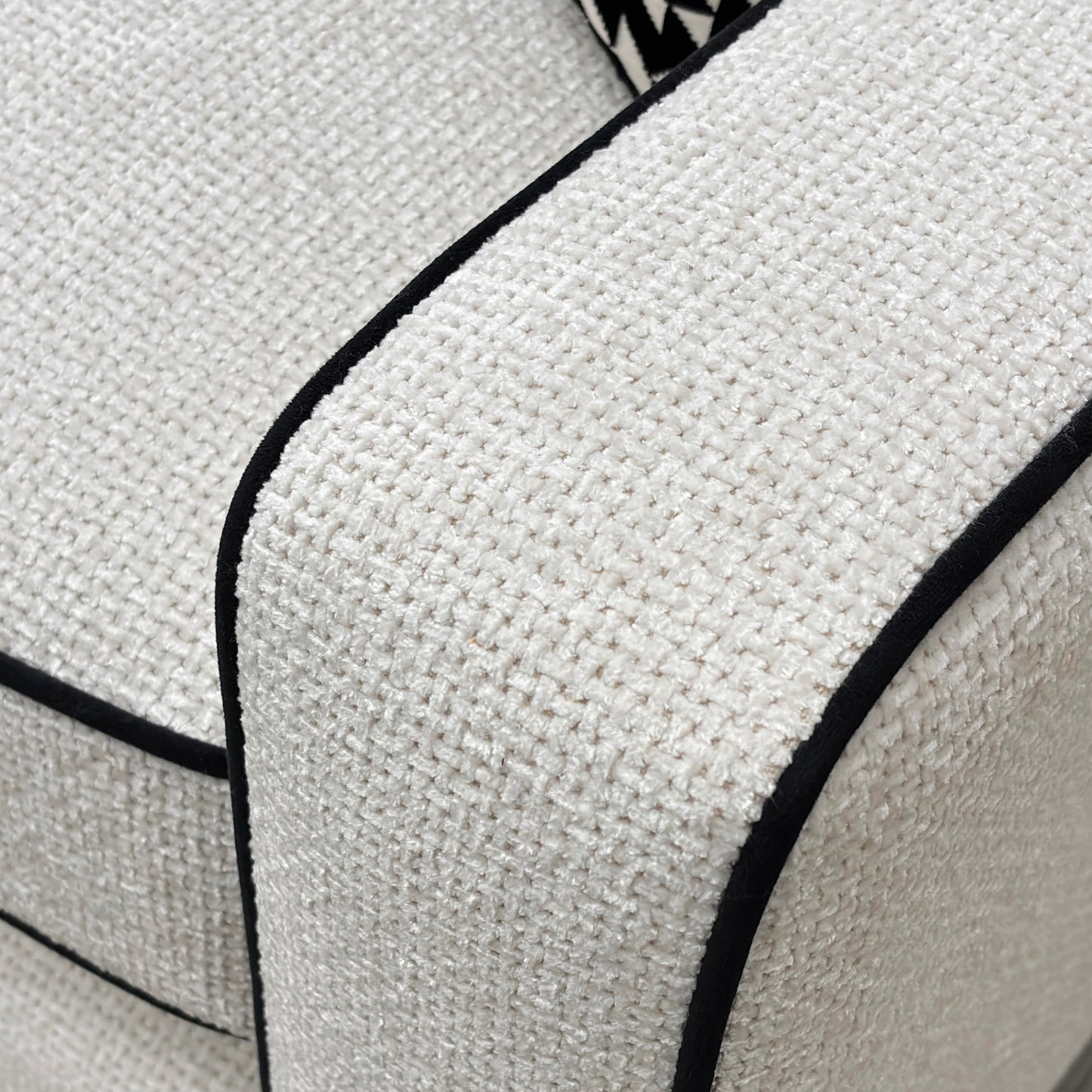 'Celine' Fabric Tuzzi Ivory Mchrome Scat Eb Cp Snuggler
