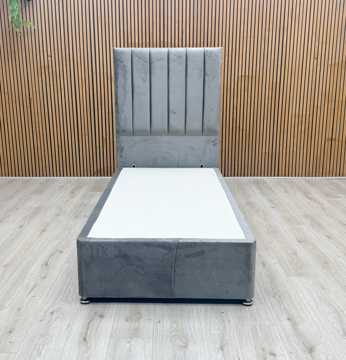 'Oscar' Grey Velvet Floor Standing Headboard with 2 Drawer Divan Bed Base - Single