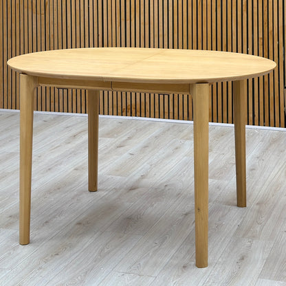 G Plan ‘Winchester’ Oak Veneer Oval Extending Dining Table