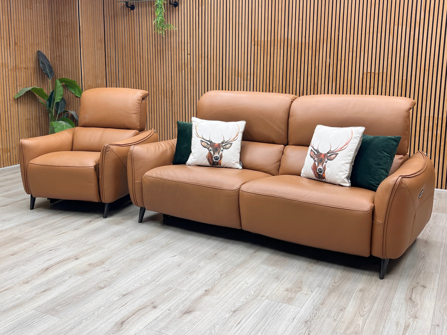 ‘Maddox’ Nn-575e Caramel Brown Leather 3 Seater Power Recliner Sofa with Power Headrests + Power Chair
