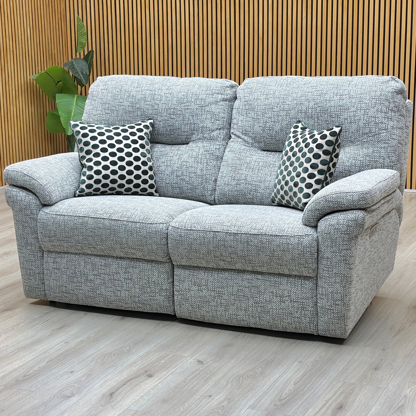 G Plan ‘Seattle’ B030 Remco Light Grey Fabric 2.5 Seater Power Recliner Sofa
