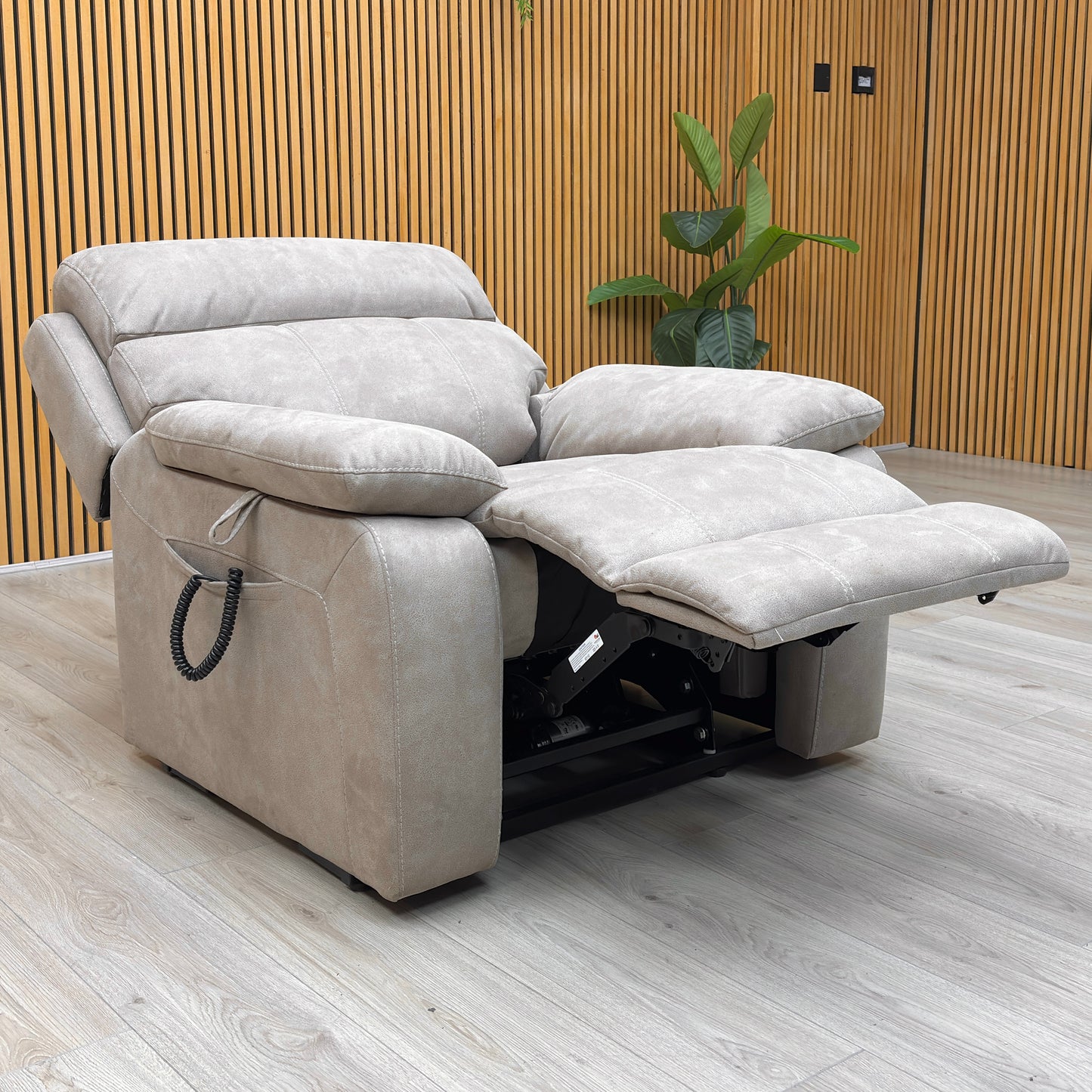 ‘Moreno’ Bfa-Blj-R946 Silver Suede Fabric Lift and Rise Recliner Chair