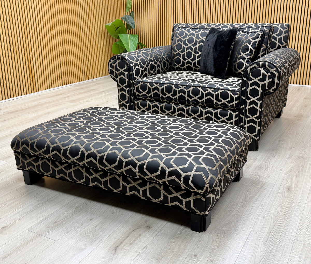 Duresta ‘Ambassador’ Fitzgerald Blk Gld Sp Eby Ft Patterned Fabric Classic Back Reading Chair + Footstool