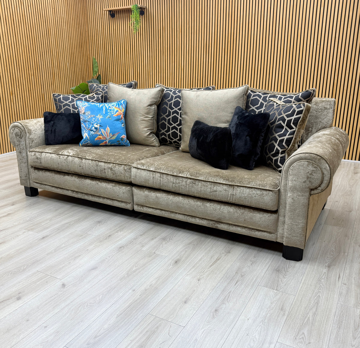 Duresta 'Ambassador' Monarch Gold-Fitz Eby Ft Velvet Fabric Grand 4 Seater Split Frame Scatter Back Sofa