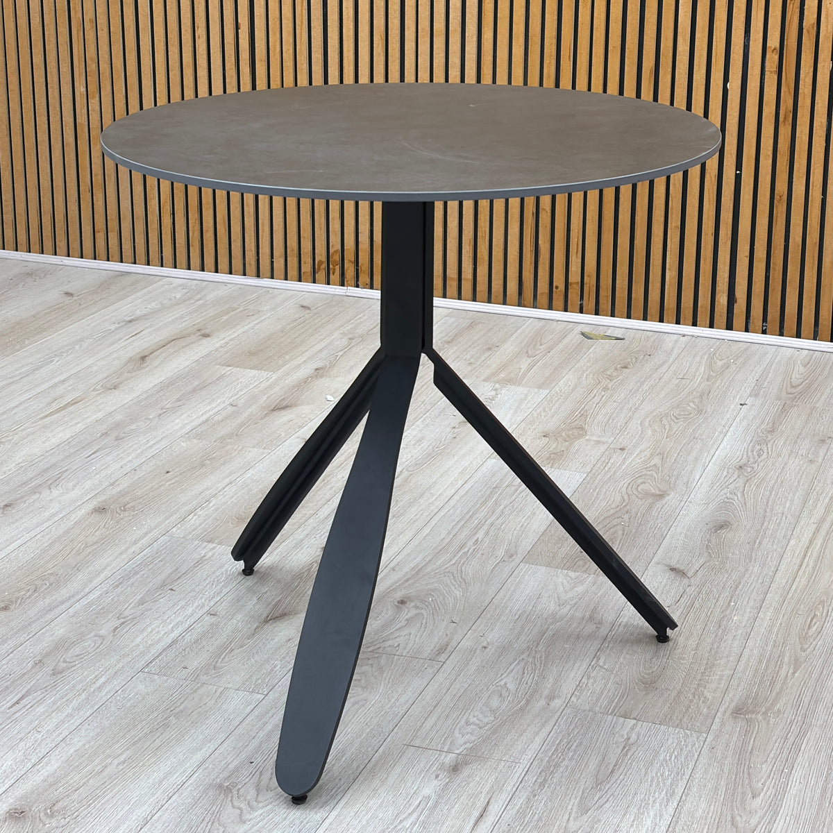 'Jacob' Black Ceramic Top Round Dining Table