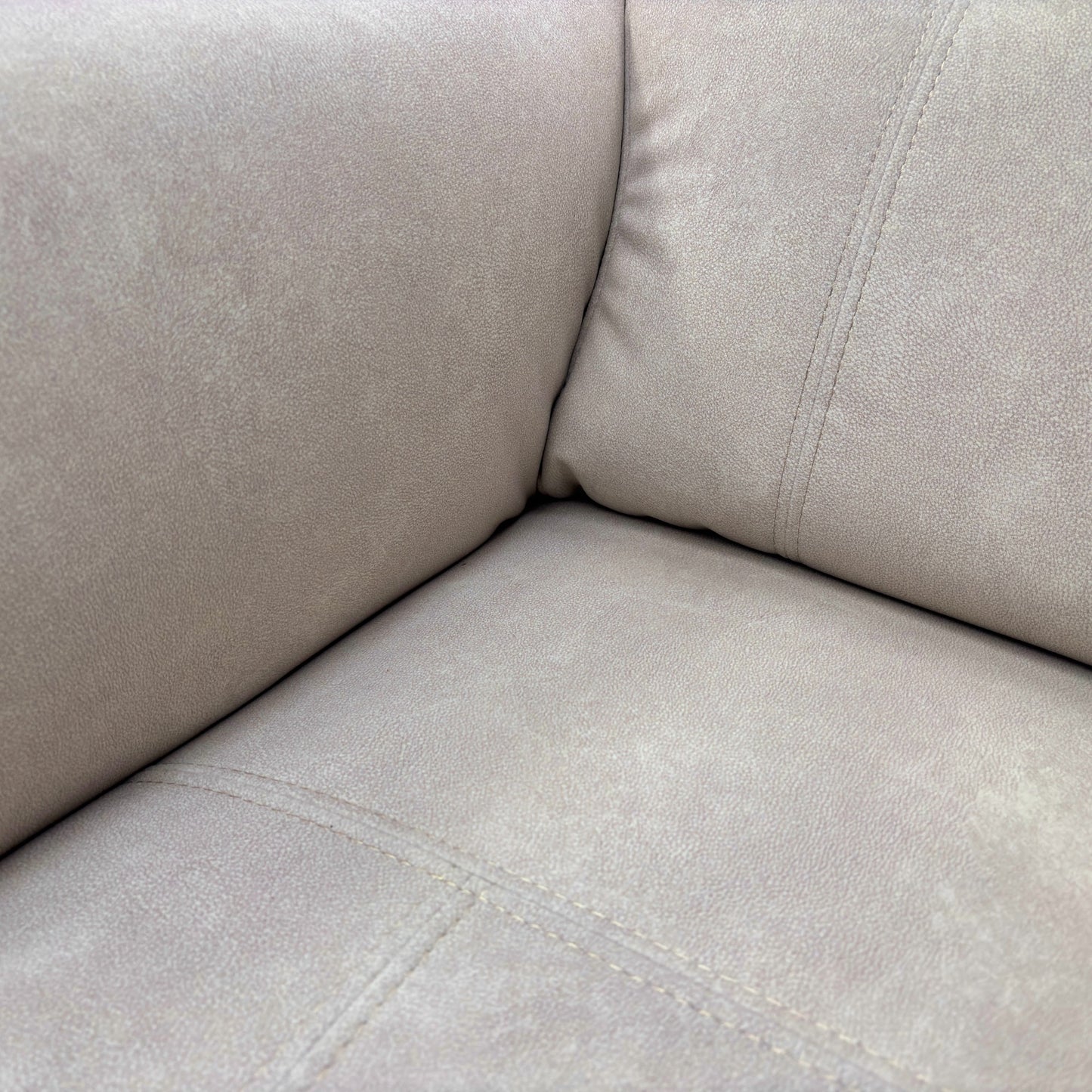 'Moet' 43501 Dexter Ivory Fabric Power Recliner Chair with Telescopic Headrest