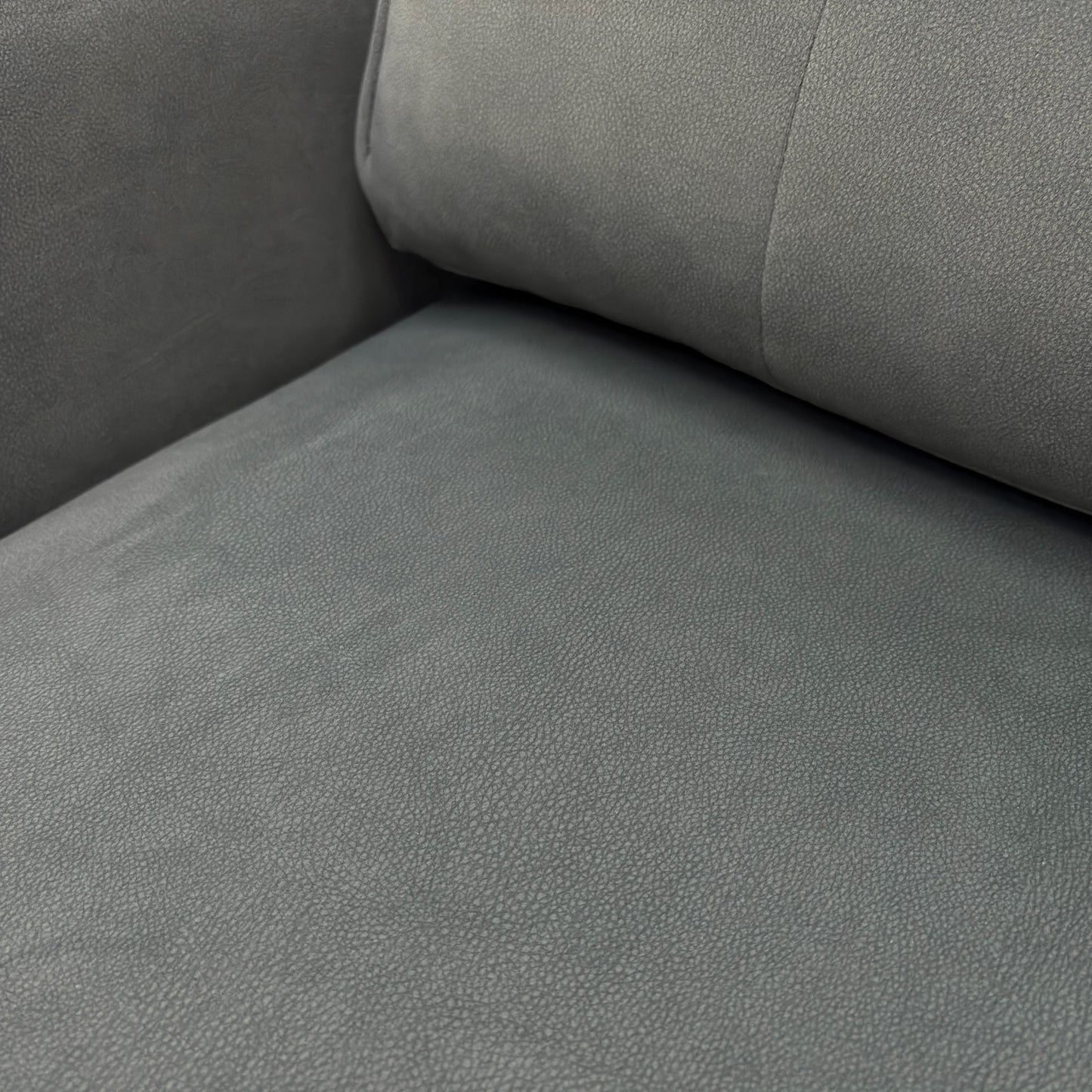 ‘Zoom’ Nappe Velvet Dark Grey Nv-0106 Velvet Chair Sofa Bed