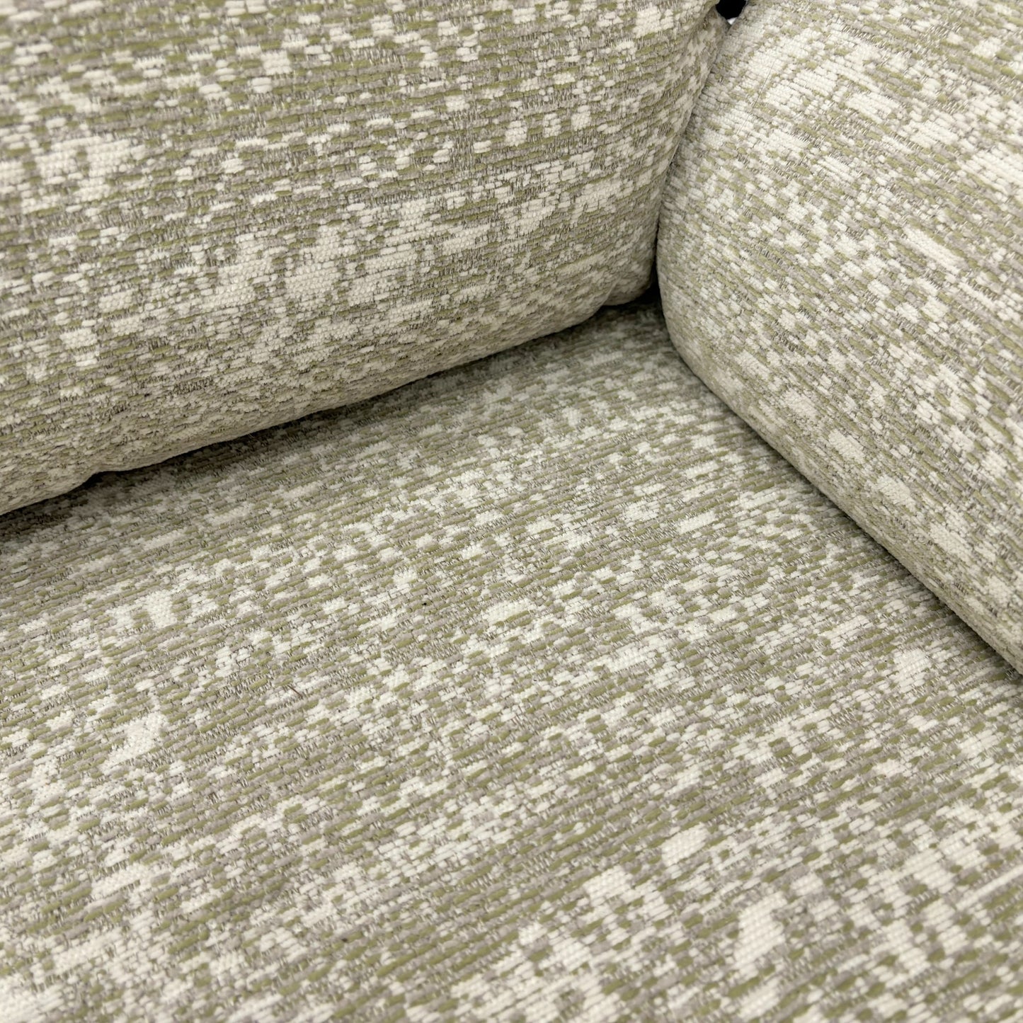G Plan ‘Amesbury’ A049 Maddox Olive Tight Weave Fabric 3 Seater Power Recliner Sofa