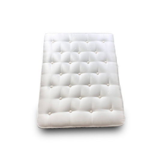 King size Highgrove Oakley Ortho 1000 pocket sprung mattress, showing the firm, tufted surface and side border detail.