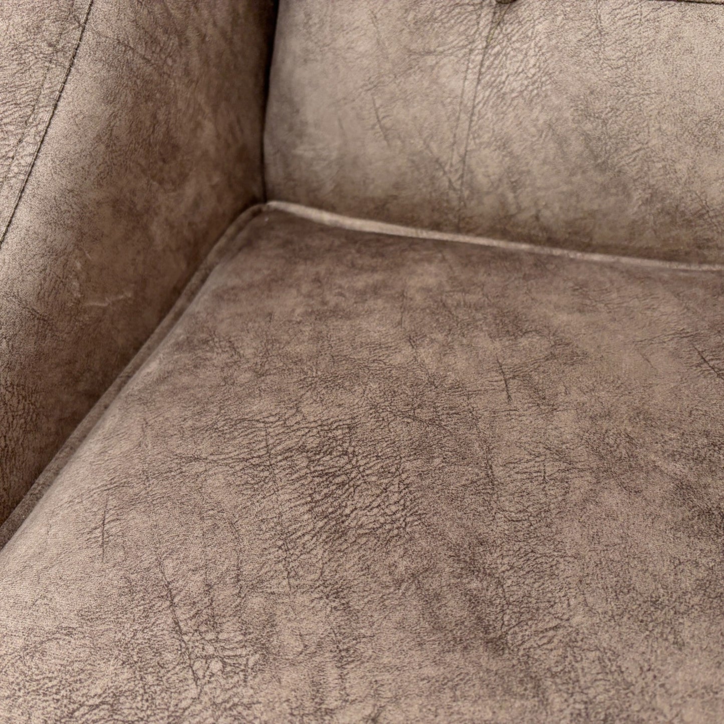 Oh So Glam ‘Mariah’ Dapple Chocolate-Tri No Insert Velvet Accent Wing Chair (Ariana)