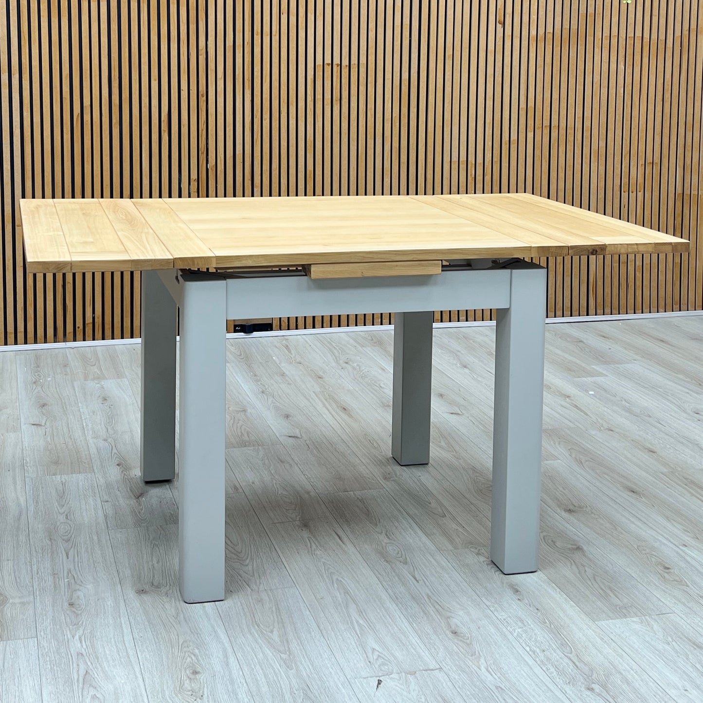 ‘Hamilton’ Solid American Oak Draw Leaf Extending Dining Table Furniture Village