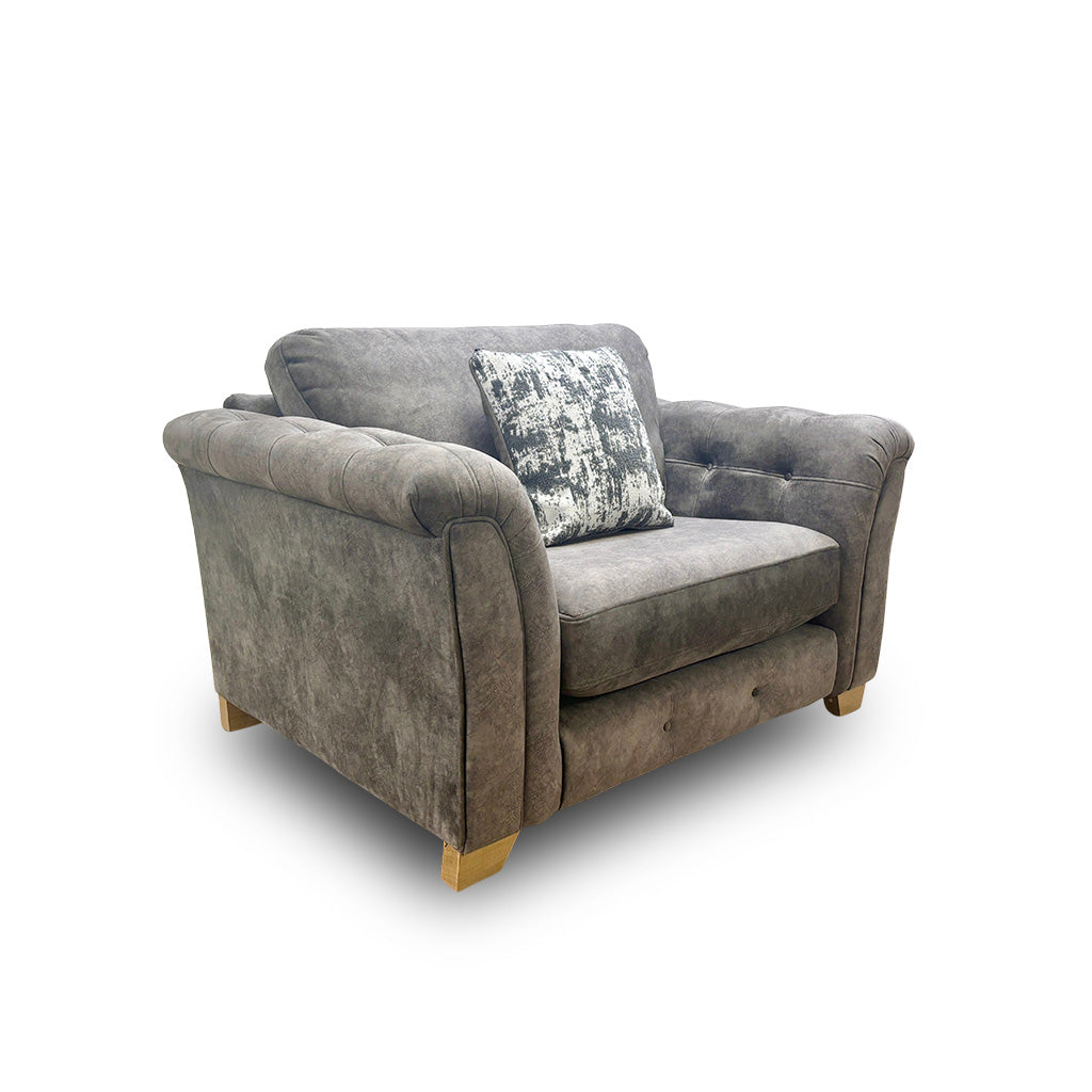 Boutique ‘Aura’ Kenzo Mink Dw Ft Love Chair