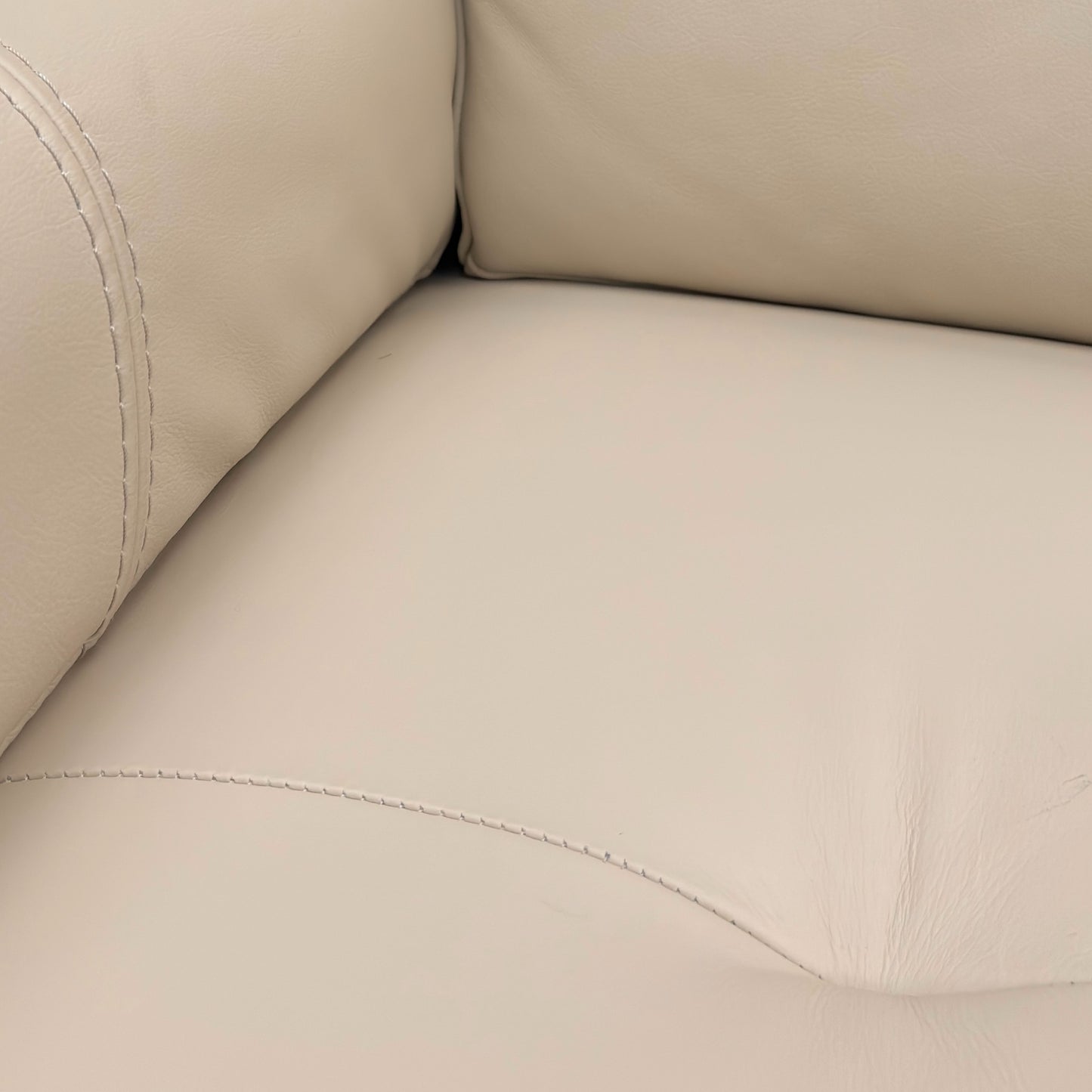 World of Leather ‘Brescia’ Nw-521e Frost Leather 3 Seater Power Recliner Sofa