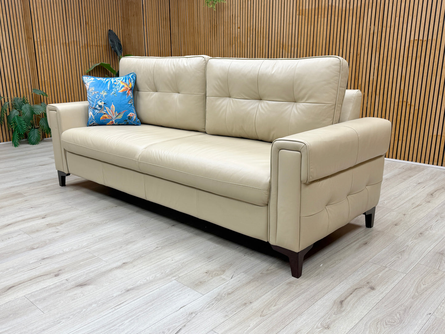 'Zoom' Dacota Pebble Cream La-4305 Leather 3 Seater Sofa Bed