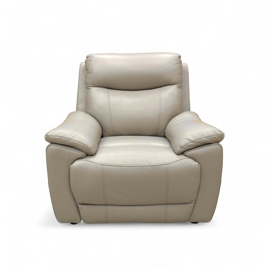 ‘Sloane' Cat-40:08 Oyster Leather Chair