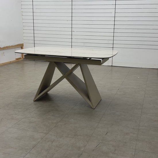 Video demonstration of the pop-up extension mechanism on the Mirage ceramic dining table.