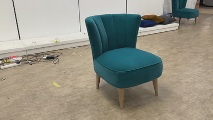 ‘Finchley’ Nordic Teal Velvet Accent Chair