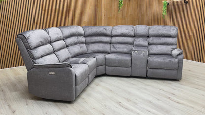 Video preview demonstrating the power recline and storage console features of the Savoy Sofa