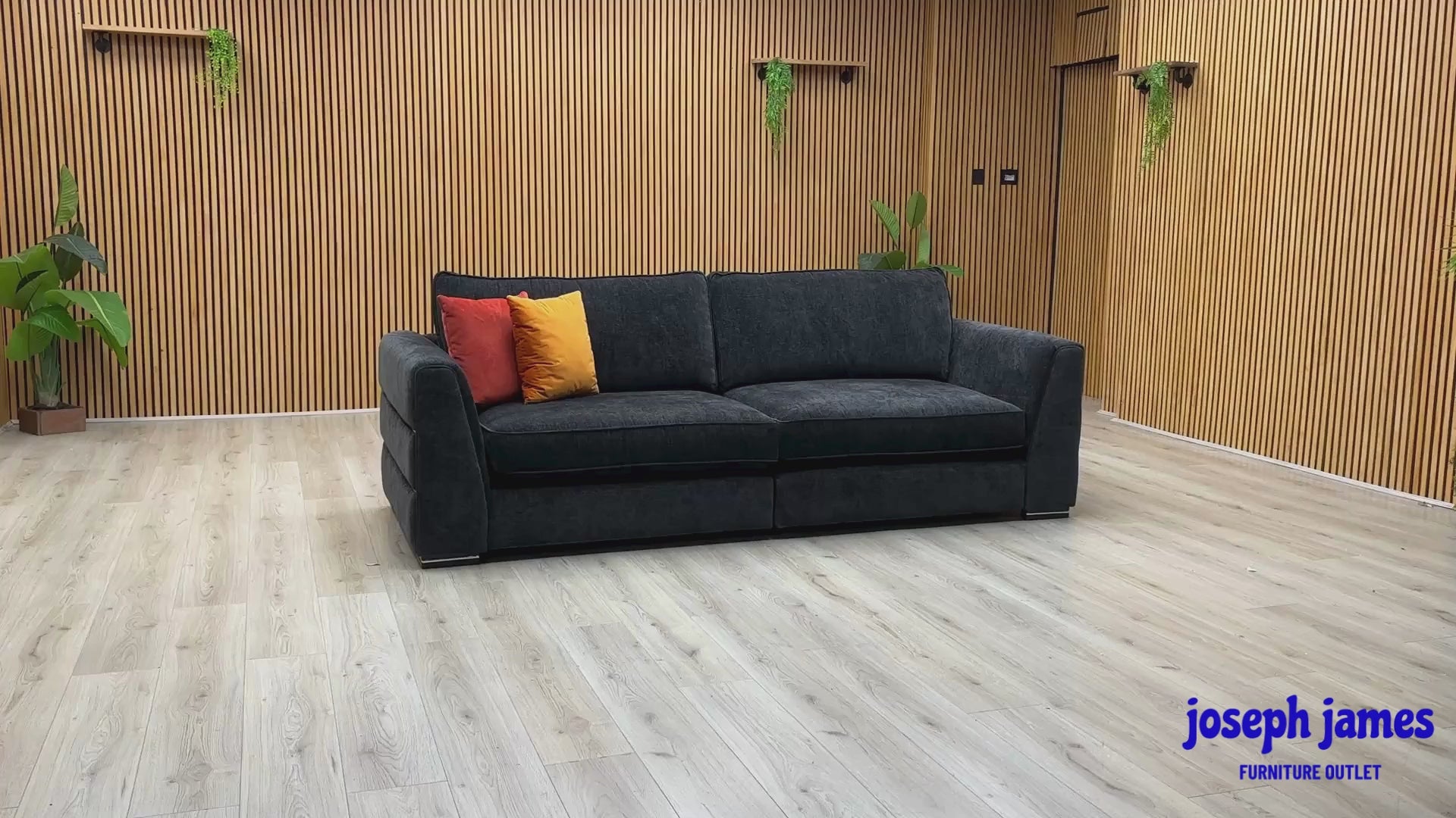 Video Of ‘Belissimo Mirage’ grand 4-seater traditional split-frame sofa, beautifully upholstered in a luxurious black and silver patterned classic fabric blend.