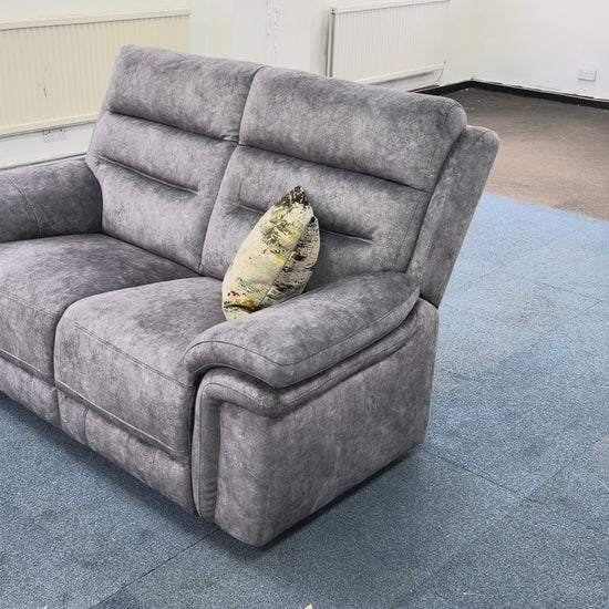 Video overview of the 'Berlin' sofa, demonstrating the cushion firmness and the soft-touch velvet upholstery.