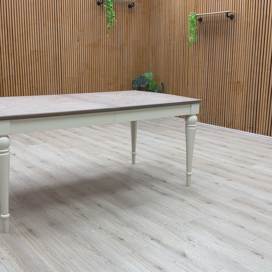 Video demonstrating the reciprocal central extension mechanism to extend the dining table from 180cm to 225cm.