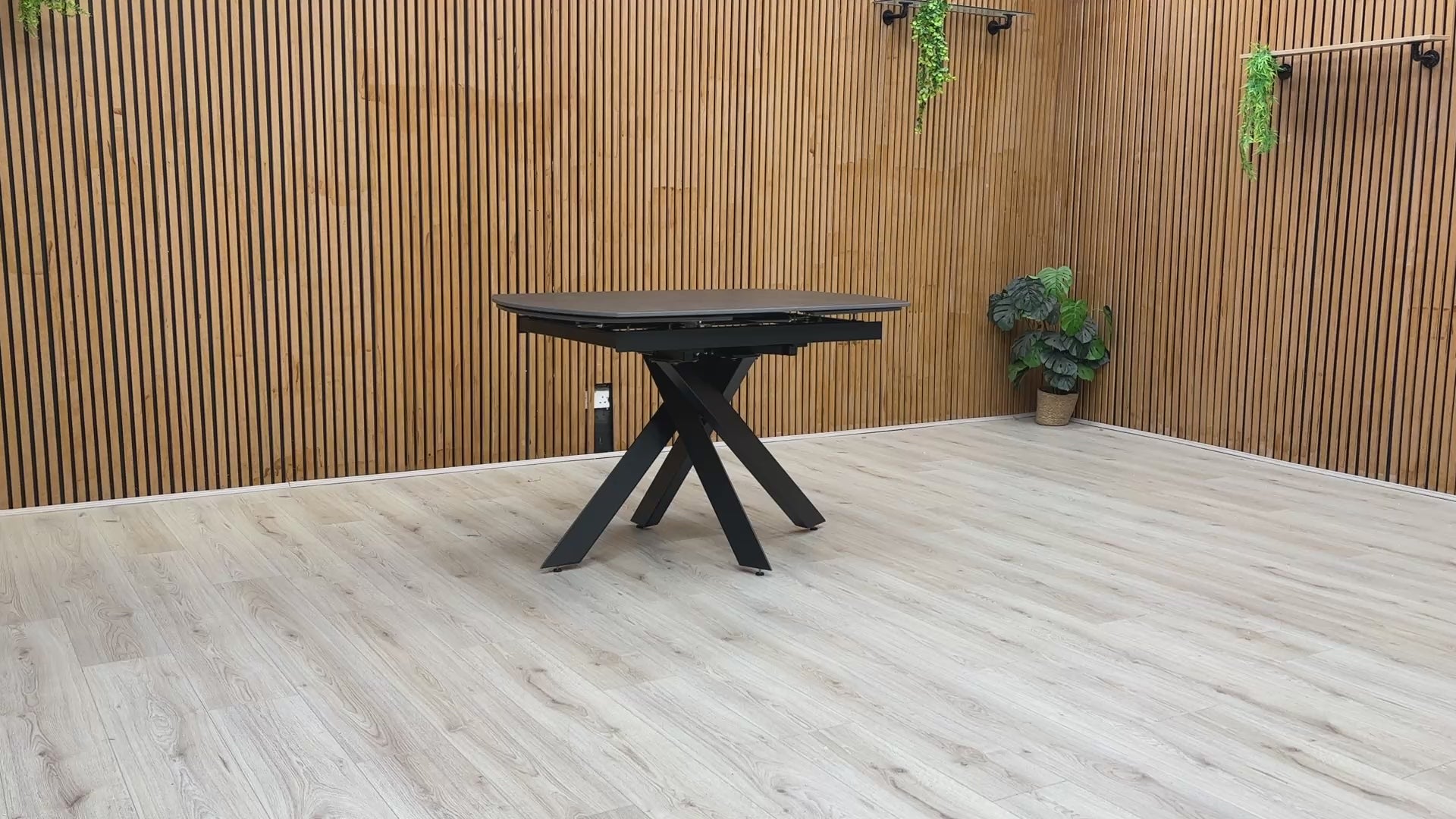 Video demonstrating the innovative smooth swivel mechanism to extend the table from 120cm to 190cm.