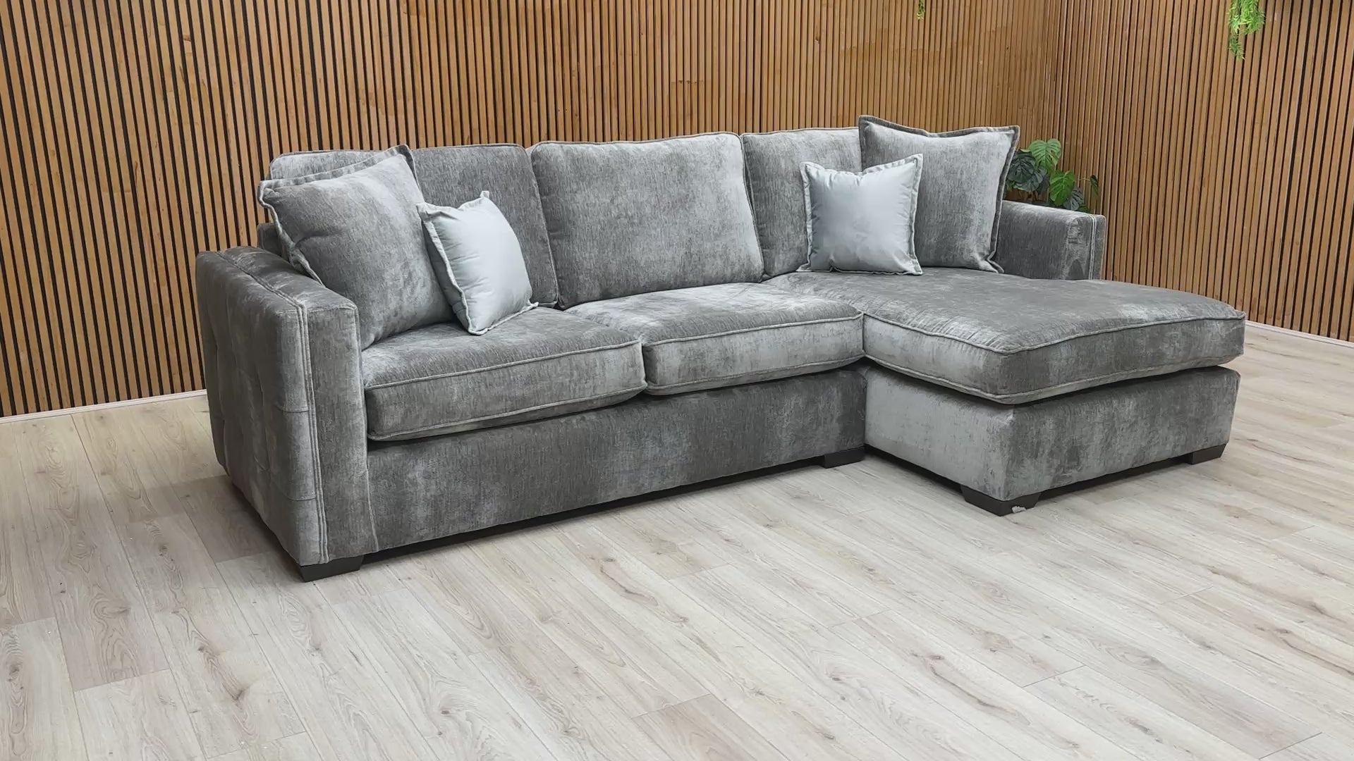 Video walkaround of the Thornbrook 'Chelsea' corner sofa, showcasing the fabric quality and sturdy wood frame.