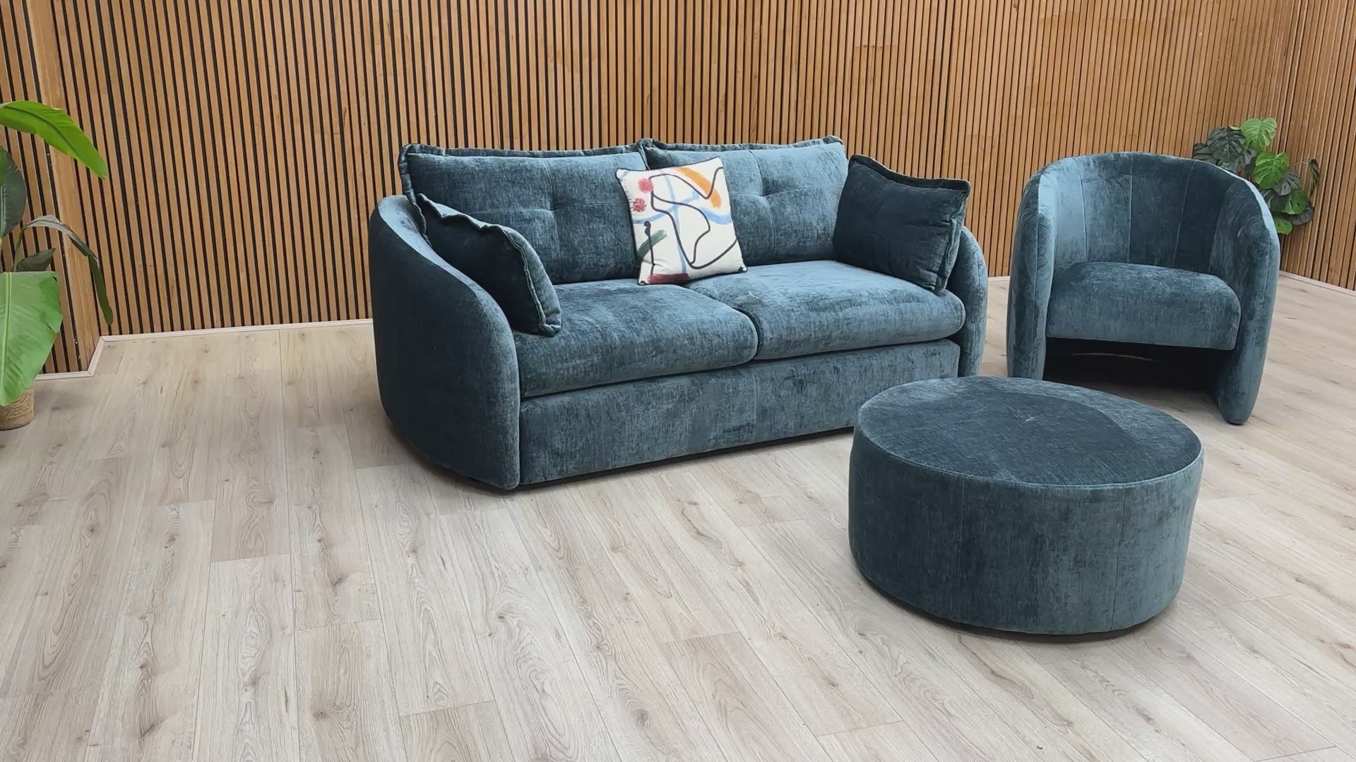 Video preview of the Portobello Luxury Chenille Sofa Set.