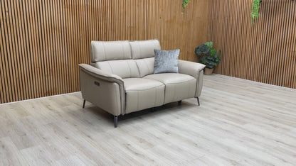 Video demonstration of the ‘Jude’ power recliner, showing the smooth telescopic headrest movement and built-in USB/USB-C charging ports.