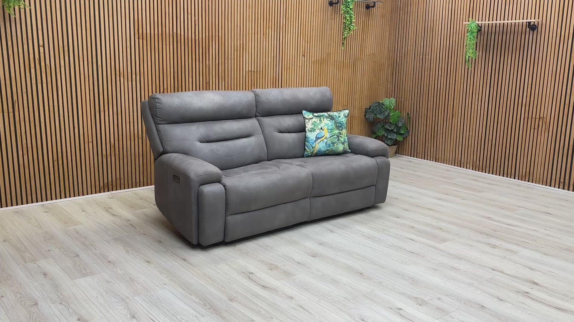 Video preview demonstrating the smooth operation of the power recliners and power headrests.