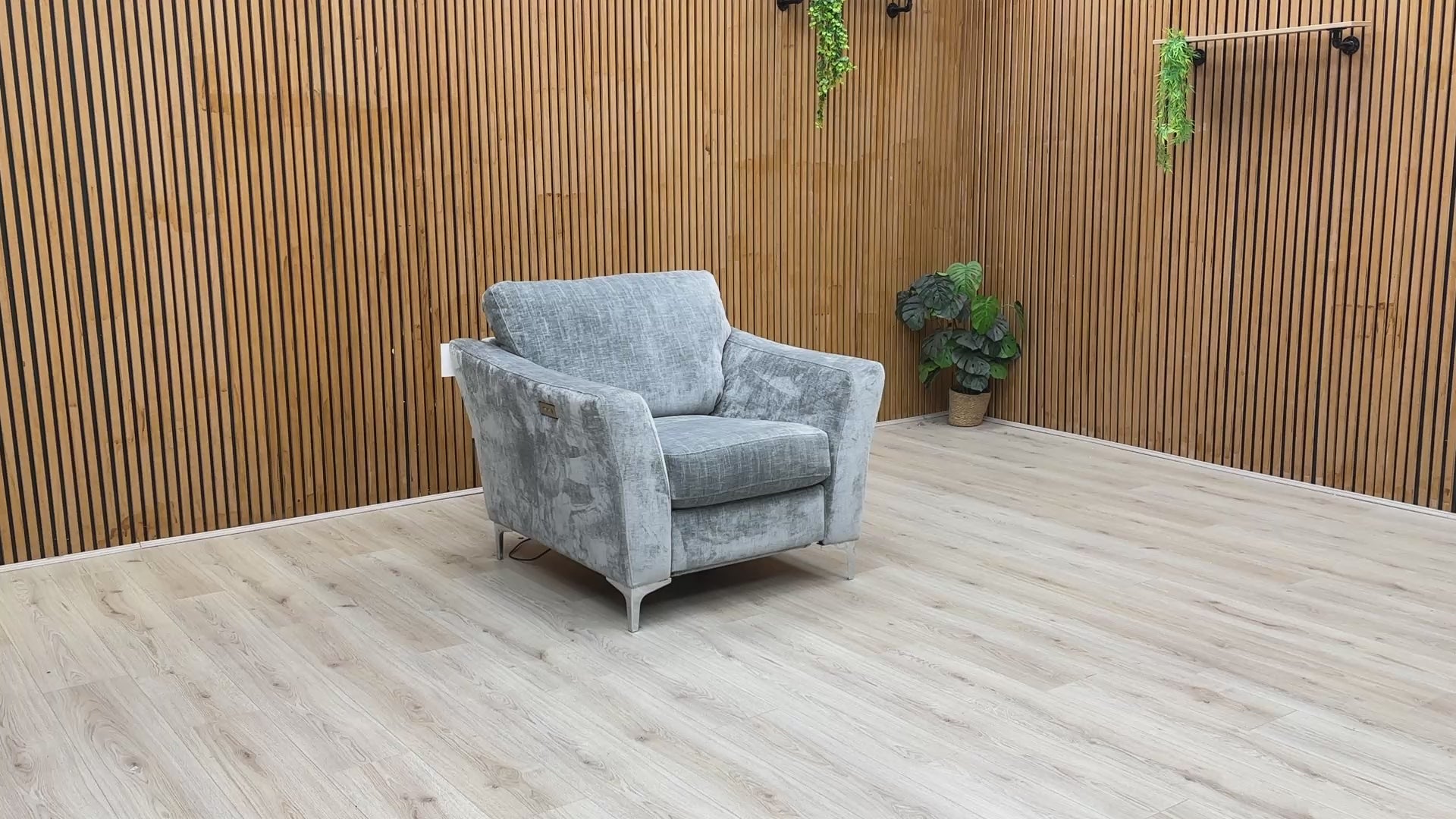 Video demonstrating the electric power recline feature of the 'Maisy' Chair.