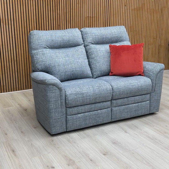 Video showcasing the Parker Knoll Hudson Sofa's quality construction and comfort features.