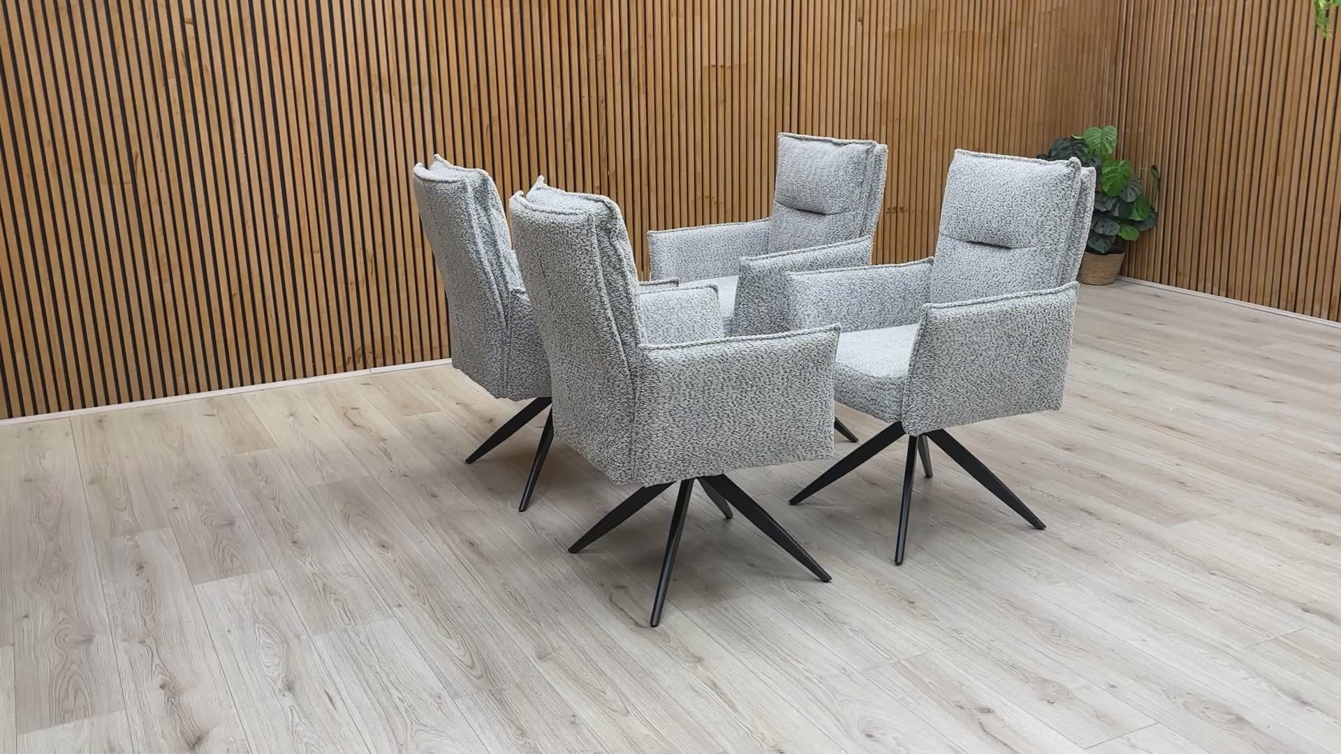 Video showcasing the swivel feature and the light grey textured chenille fabric of the ‘Sarah’ dining chair.