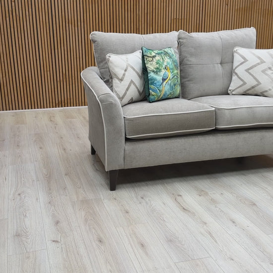Overview of the Soho 2-seater sofa highlighting reversible DuoFlex seat and back cushions.