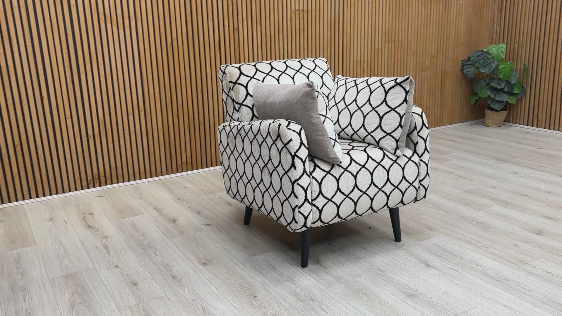 Video showcasing the Alexander & James Sumptuous Accent Chair's quality construction and comfort features.