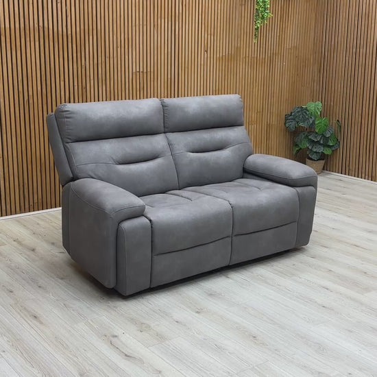 Video preview demonstrating the smooth operation of the power reclining and adjustable power headrests.