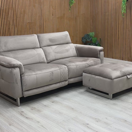 Video preview showing the operation of the power recline and telescopic headrests on the 'Moet' sofa.