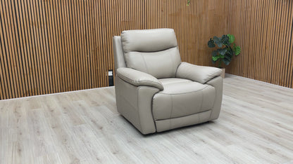 ‘Sloane' Cat-40:08 Oyster Leather Chair