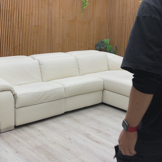 Video of the smooth operation of the power recliner and power headrests on the Nicoletti Galileo leather sofa.