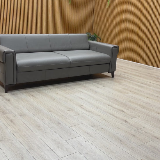 Video demonstration showing how to convert the Zoom 3-seater sofa into a guest bed.