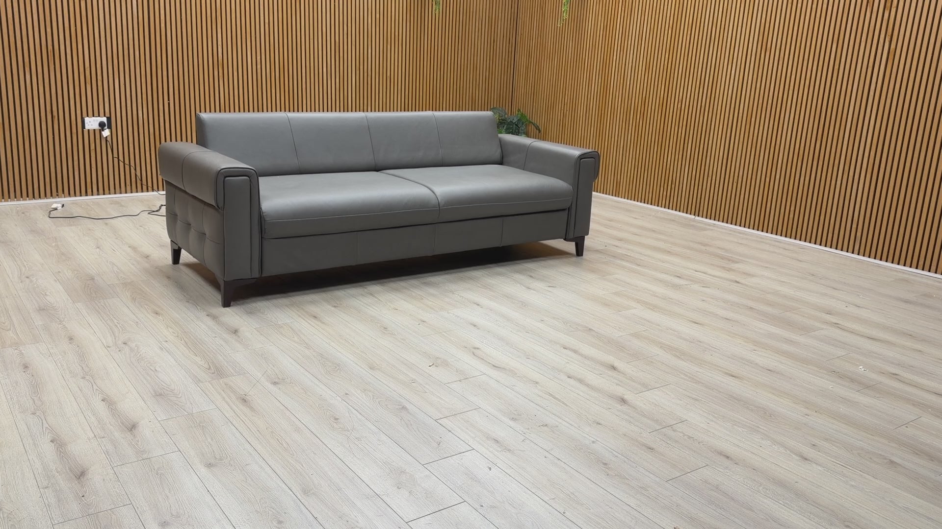 Video demonstration showing how to convert the Zoom 3-seater sofa into a guest bed.