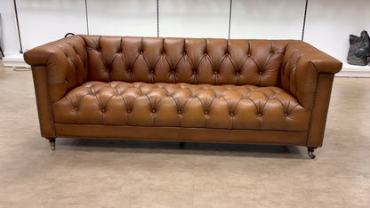 At The Helm 'Wallace' Inca X3y1-1957ls 4 Seater Leather Chesterfield Sofa with USB-C