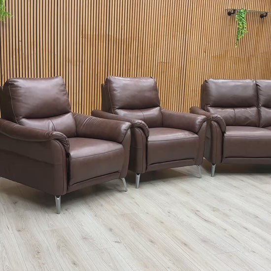 Video of highlighting discoloration or a specific imperfection on the Daytona Sofa Set. (Condition note: Damage visible)