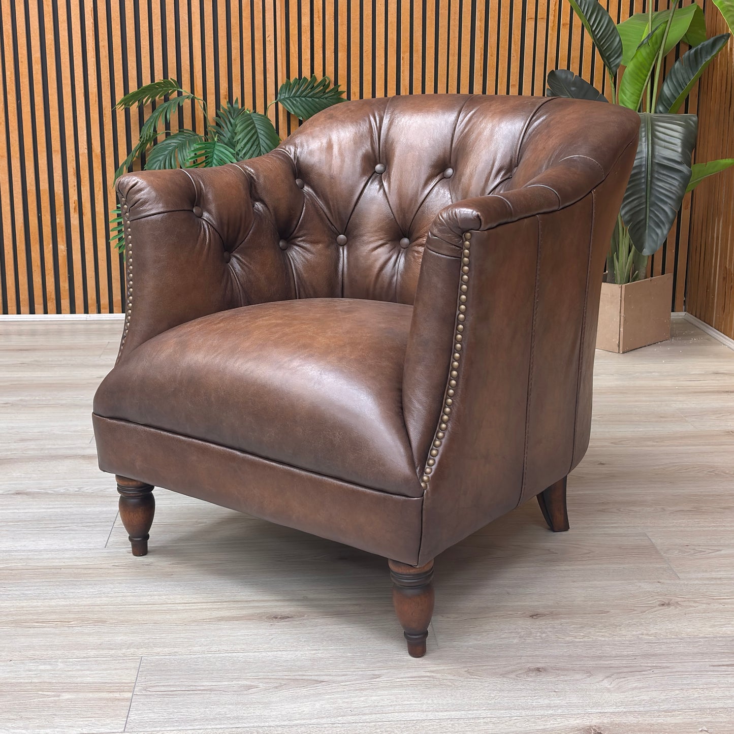 At The Helm 'Henson' X3y1-1981ls Saddle Leather Tub Chair